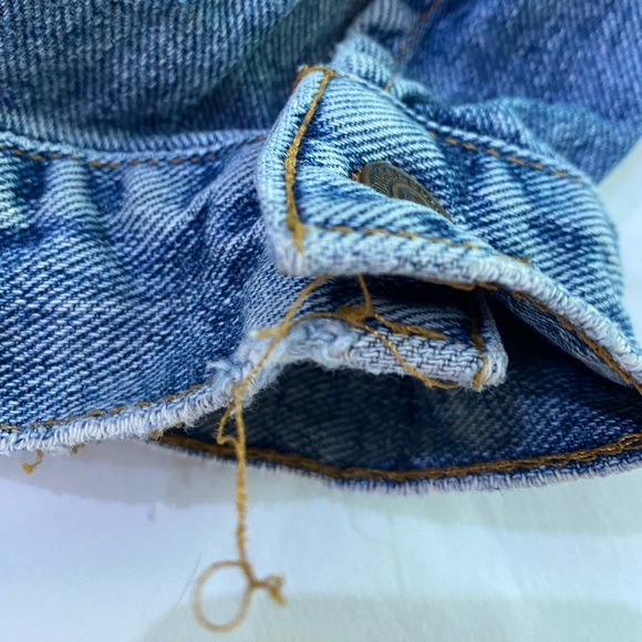 VINTAGE Levi’s Medium Wash Denim Thrashed Destroyed Grunge Trucker Jacket SZ XXL - Picture 14 of 15